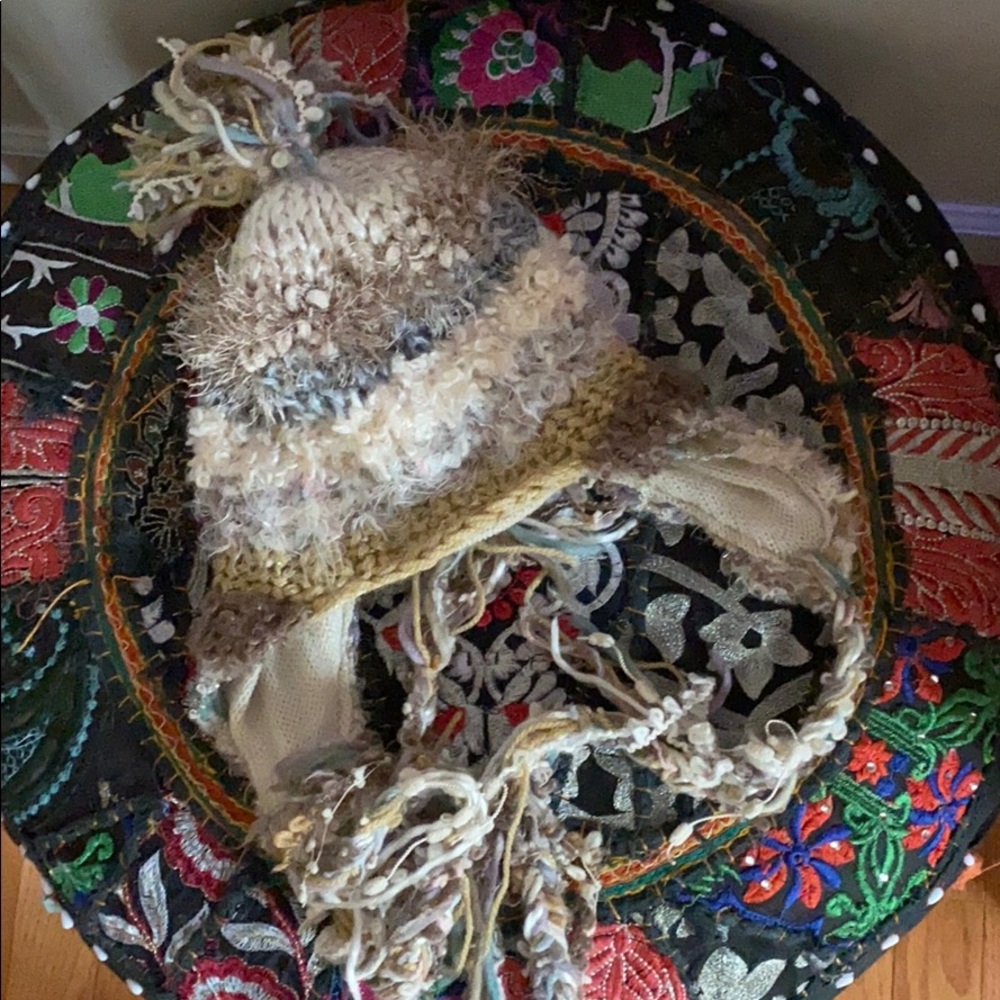 Steve Madden winter hat